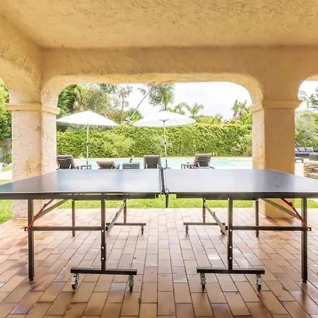 St-tropez/ramatuelle : 5br Avec Piscine