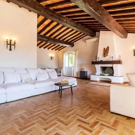 St-tropez/ramatuelle : 5br Avec Piscine Apartment